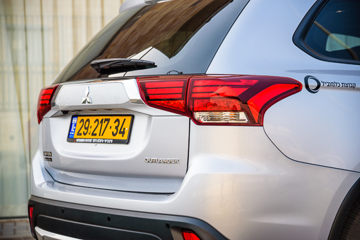 מיצובישי אאוטלנדר